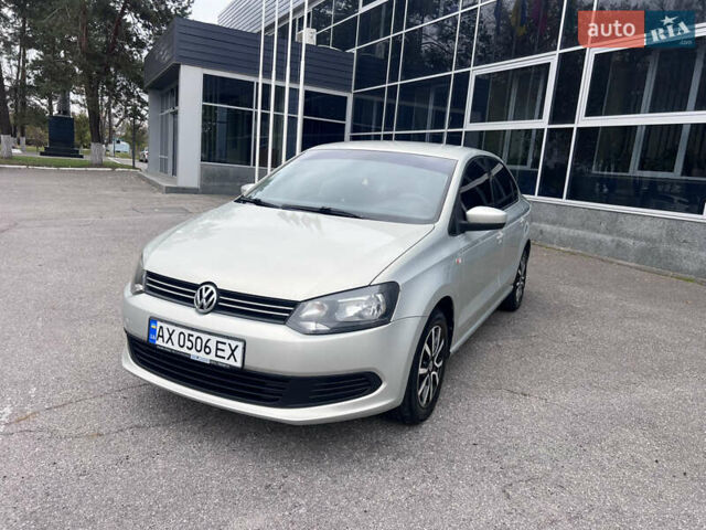 Бежевий Фольксваген Поло, об'ємом двигуна 1.6 л та пробігом 212 тис. км за 7499 $, фото 4 на Automoto.ua