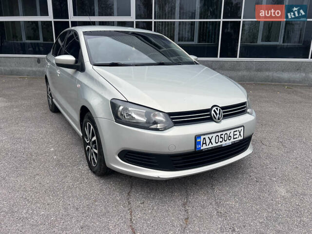 Бежевий Фольксваген Поло, об'ємом двигуна 1.6 л та пробігом 212 тис. км за 7499 $, фото 2 на Automoto.ua