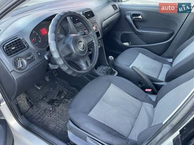 Бежевий Фольксваген Поло, об'ємом двигуна 1.57 л та пробігом 230 тис. км за 4800 $, фото 17 на Automoto.ua