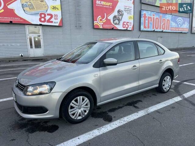 Бежевий Фольксваген Поло, об'ємом двигуна 1.57 л та пробігом 230 тис. км за 4800 $, фото 12 на Automoto.ua