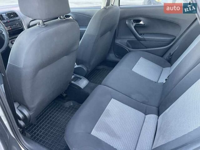 Бежевий Фольксваген Поло, об'ємом двигуна 1.57 л та пробігом 230 тис. км за 4800 $, фото 15 на Automoto.ua