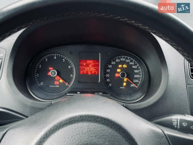 Бежевый Фольксваген Поло, объемом двигателя 1.6 л и пробегом 129 тыс. км за 6750 $, фото 13 на Automoto.ua