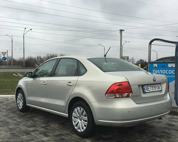 Бежевый Фольксваген Поло, объемом двигателя 1.6 л и пробегом 206 тыс. км за 7500 $, фото 6 на Automoto.ua