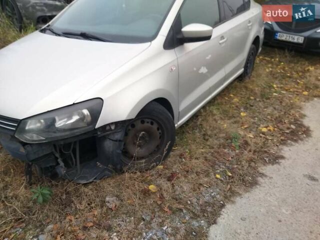 Бежевый Фольксваген Поло, объемом двигателя 1.6 л и пробегом 250 тыс. км за 3500 $, фото 5 на Automoto.ua