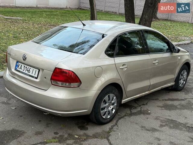 Бежевый Фольксваген Поло, объемом двигателя 1.6 л и пробегом 250 тыс. км за 3800 $, фото 38 на Automoto.ua