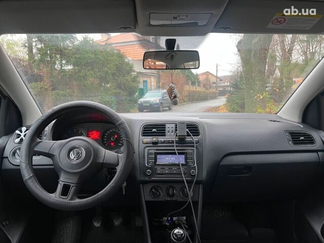 Бежевый Фольксваген Поло, объемом двигателя 1.6 л и пробегом 221 тыс. км за 6990 $, фото 14 на Automoto.ua