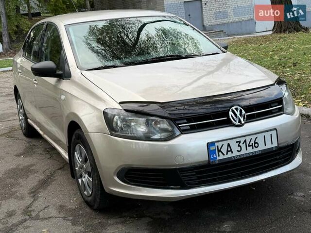 Бежевый Фольксваген Поло, объемом двигателя 1.6 л и пробегом 250 тыс. км за 3800 $, фото 10 на Automoto.ua