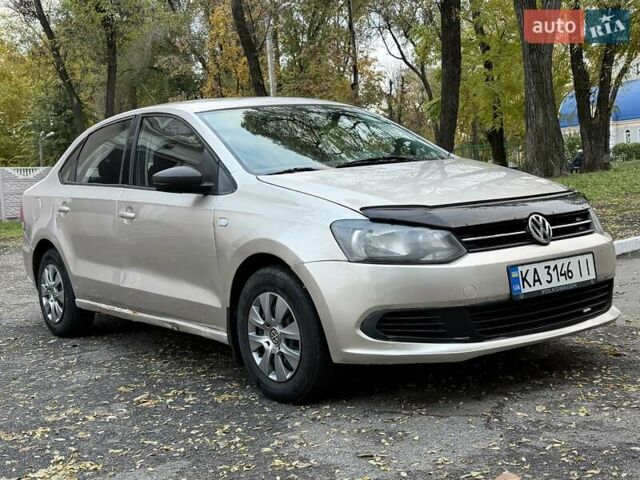Бежевый Фольксваген Поло, объемом двигателя 1.6 л и пробегом 250 тыс. км за 3800 $, фото 41 на Automoto.ua