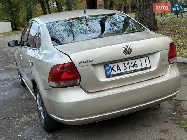 Бежевый Фольксваген Поло, объемом двигателя 1.6 л и пробегом 250 тыс. км за 3800 $, фото 23 на Automoto.ua