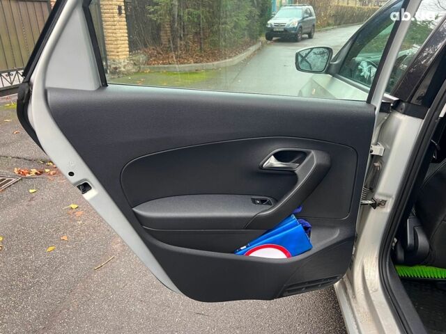 Бежевый Фольксваген Поло, объемом двигателя 1.6 л и пробегом 221 тыс. км за 6990 $, фото 15 на Automoto.ua