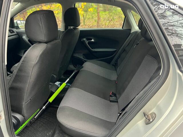 Бежевый Фольксваген Поло, объемом двигателя 1.6 л и пробегом 221 тыс. км за 6990 $, фото 16 на Automoto.ua