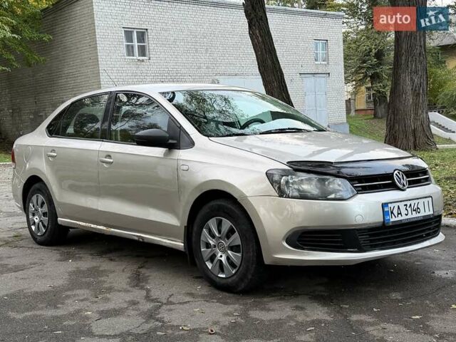 Бежевый Фольксваген Поло, объемом двигателя 1.6 л и пробегом 250 тыс. км за 3800 $, фото 36 на Automoto.ua