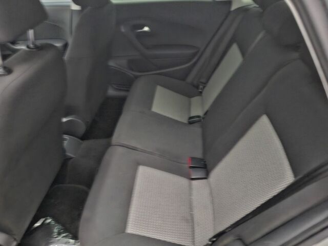 Бежевый Фольксваген Поло, объемом двигателя 1.6 л и пробегом 224 тыс. км за 7300 $, фото 7 на Automoto.ua