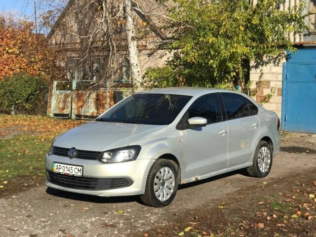 Бежевый Фольксваген Поло, объемом двигателя 1.6 л и пробегом 265 тыс. км за 5100 $, фото 1 на Automoto.ua