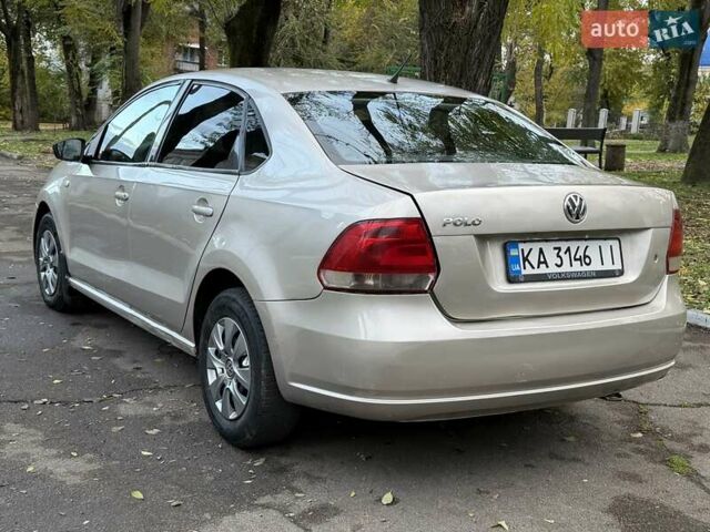 Бежевый Фольксваген Поло, объемом двигателя 1.6 л и пробегом 250 тыс. км за 3800 $, фото 24 на Automoto.ua