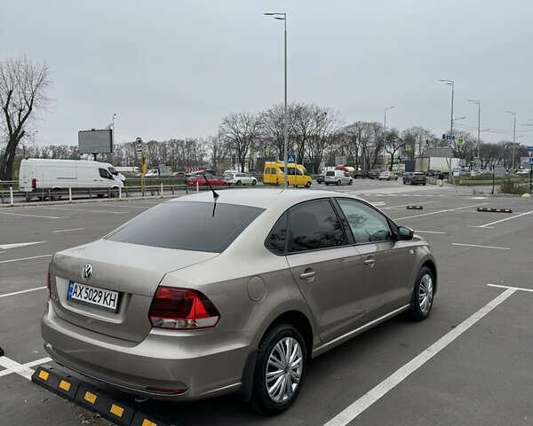 Бежевый Фольксваген Поло, объемом двигателя 1.4 л и пробегом 170 тыс. км за 9500 $, фото 2 на Automoto.ua
