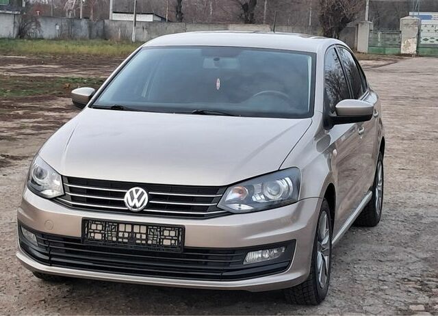 Бежевий Фольксваген Поло, об'ємом двигуна 1.6 л та пробігом 63 тис. км за 10800 $, фото 3 на Automoto.ua