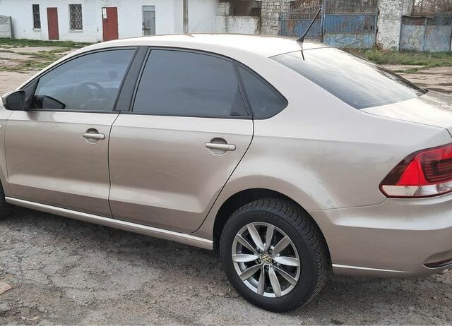 Бежевий Фольксваген Поло, об'ємом двигуна 1.6 л та пробігом 63 тис. км за 10800 $, фото 8 на Automoto.ua