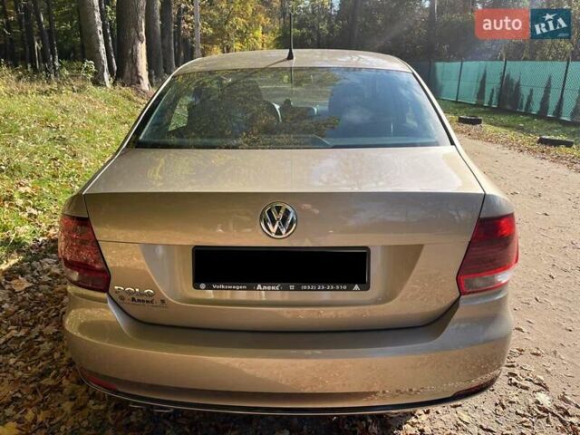 Бежевый Фольксваген Поло, объемом двигателя 1.4 л и пробегом 115 тыс. км за 10500 $, фото 1 на Automoto.ua