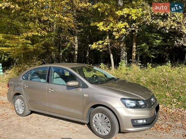 Бежевый Фольксваген Поло, объемом двигателя 1.4 л и пробегом 115 тыс. км за 10500 $, фото 2 на Automoto.ua