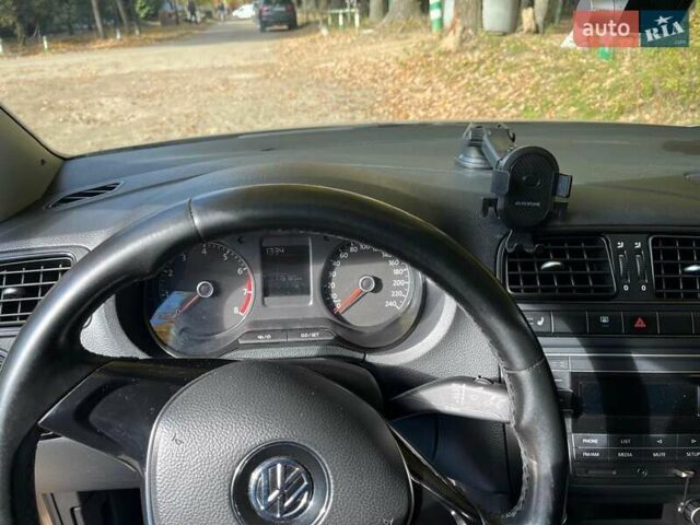Бежевый Фольксваген Поло, объемом двигателя 1.4 л и пробегом 115 тыс. км за 10500 $, фото 6 на Automoto.ua
