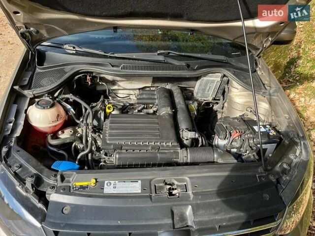 Бежевый Фольксваген Поло, объемом двигателя 1.4 л и пробегом 115 тыс. км за 10500 $, фото 4 на Automoto.ua