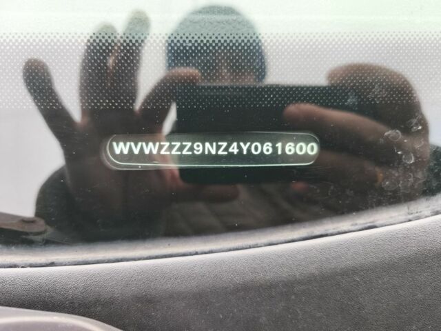 Черный Фольксваген Поло, объемом двигателя 1.2 л и пробегом 219 тыс. км за 3950 $, фото 7 на Automoto.ua