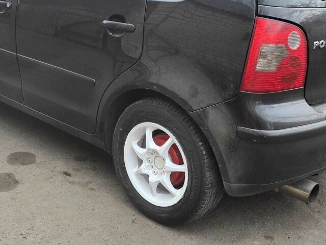 Черный Фольксваген Поло, объемом двигателя 1.2 л и пробегом 240 тыс. км за 2000 $, фото 9 на Automoto.ua