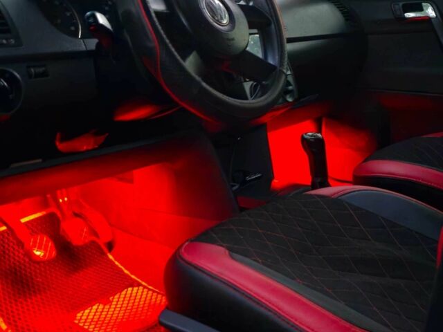 Черный Фольксваген Поло, объемом двигателя 1.2 л и пробегом 240 тыс. км за 2000 $, фото 16 на Automoto.ua