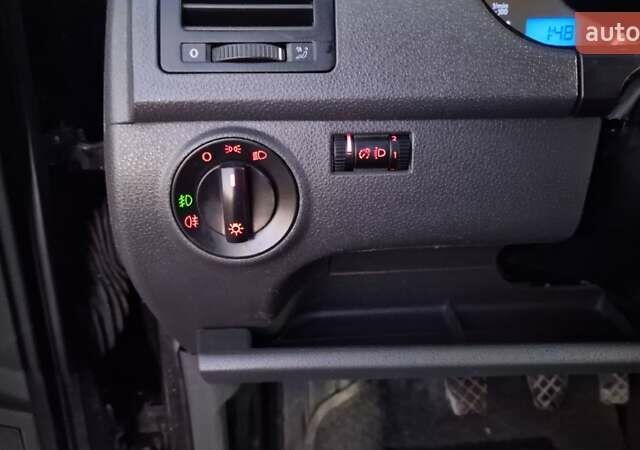 Черный Фольксваген Поло, объемом двигателя 1.4 л и пробегом 290 тыс. км за 4000 $, фото 37 на Automoto.ua