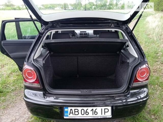 Чорний Фольксваген Поло, об'ємом двигуна 1.2 л та пробігом 205 тис. км за 4800 $, фото 15 на Automoto.ua