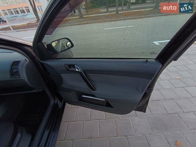 Чорний Фольксваген Поло, об'ємом двигуна 1.39 л та пробігом 178 тис. км за 4200 $, фото 22 на Automoto.ua