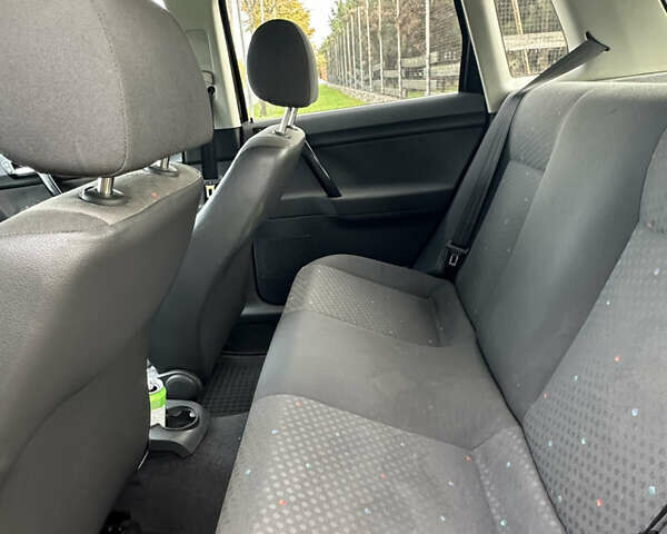 Черный Фольксваген Поло, объемом двигателя 1.4 л и пробегом 190 тыс. км за 5200 $, фото 11 на Automoto.ua