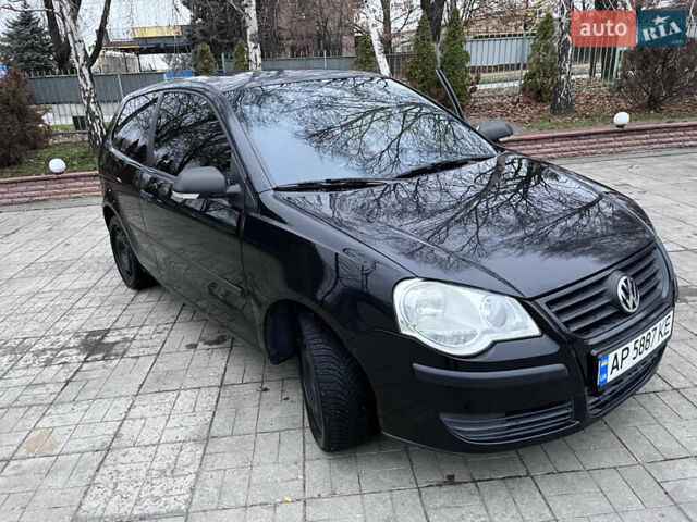 Черный Фольксваген Поло, объемом двигателя 1.2 л и пробегом 217 тыс. км за 3500 $, фото 8 на Automoto.ua