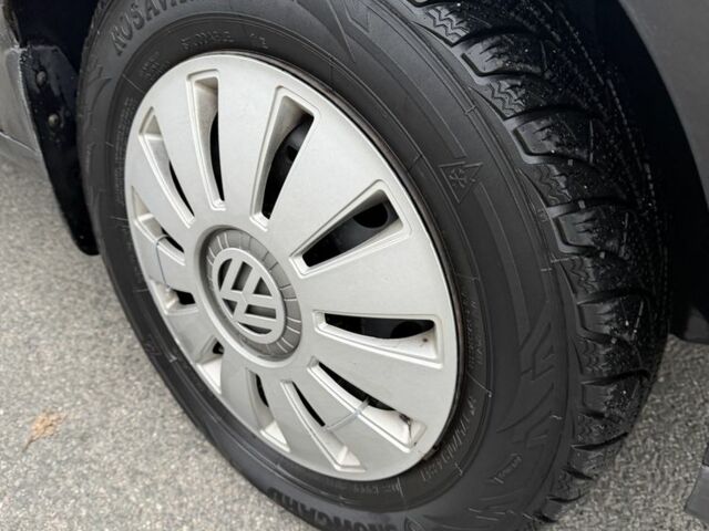 Черный Фольксваген Поло, объемом двигателя 1.4 л и пробегом 221 тыс. км за 3650 $, фото 9 на Automoto.ua