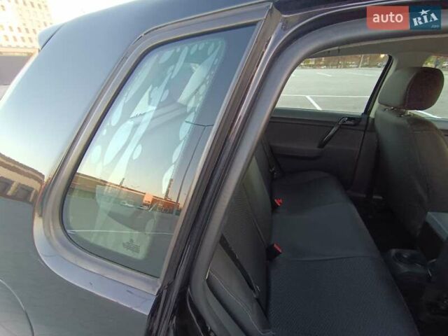 Чорний Фольксваген Поло, об'ємом двигуна 1.39 л та пробігом 178 тис. км за 4200 $, фото 30 на Automoto.ua