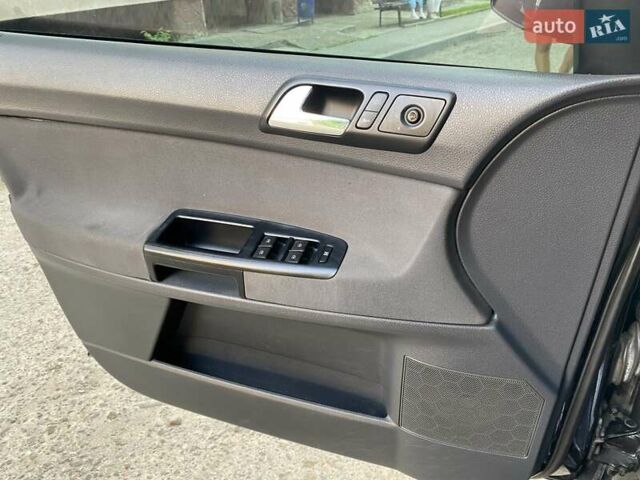 Чорний Фольксваген Поло, об'ємом двигуна 1.4 л та пробігом 159 тис. км за 3700 $, фото 12 на Automoto.ua