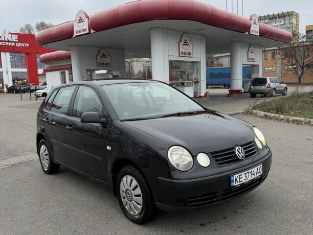Черный Фольксваген Поло, объемом двигателя 1.4 л и пробегом 221 тыс. км за 3650 $, фото 5 на Automoto.ua