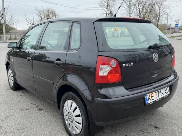 Черный Фольксваген Поло, объемом двигателя 1.4 л и пробегом 221 тыс. км за 3650 $, фото 6 на Automoto.ua