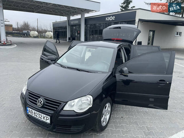 Черный Фольксваген Поло, объемом двигателя 1.39 л и пробегом 232 тыс. км за 5250 $, фото 19 на Automoto.ua