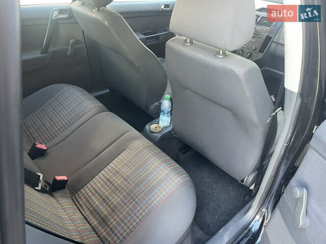 Черный Фольксваген Поло, объемом двигателя 1.4 л и пробегом 158 тыс. км за 4999 $, фото 15 на Automoto.ua