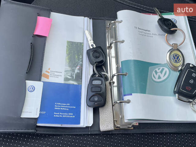 Черный Фольксваген Поло, объемом двигателя 1.39 л и пробегом 240 тыс. км за 4400 $, фото 26 на Automoto.ua