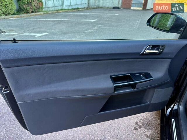 Черный Фольксваген Поло, объемом двигателя 1.2 л и пробегом 220 тыс. км за 3699 $, фото 13 на Automoto.ua