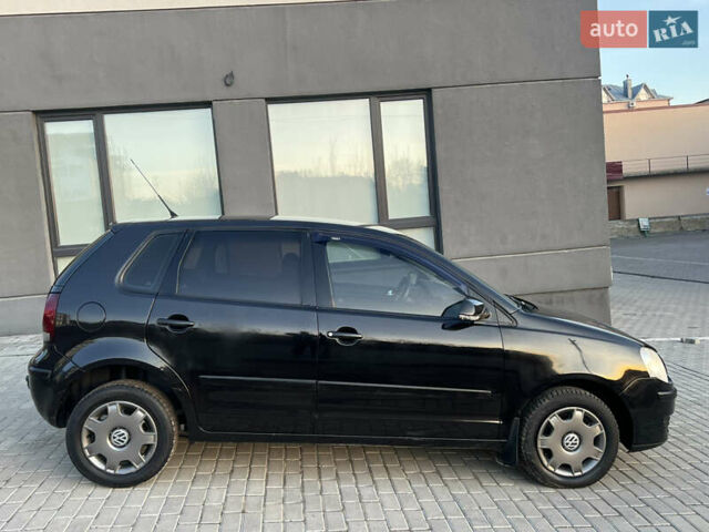 Черный Фольксваген Поло, объемом двигателя 1.4 л и пробегом 159 тыс. км за 4599 $, фото 12 на Automoto.ua