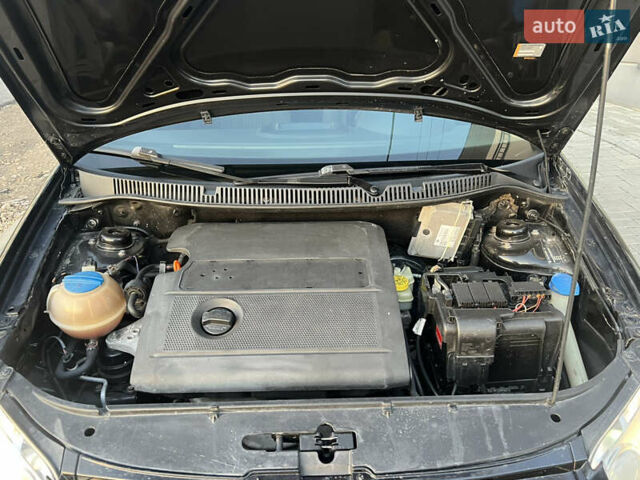 Черный Фольксваген Поло, объемом двигателя 1.4 л и пробегом 159 тыс. км за 4599 $, фото 18 на Automoto.ua