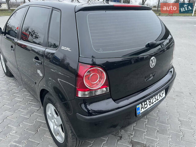 Черный Фольксваген Поло, объемом двигателя 1.39 л и пробегом 232 тыс. км за 5250 $, фото 8 на Automoto.ua