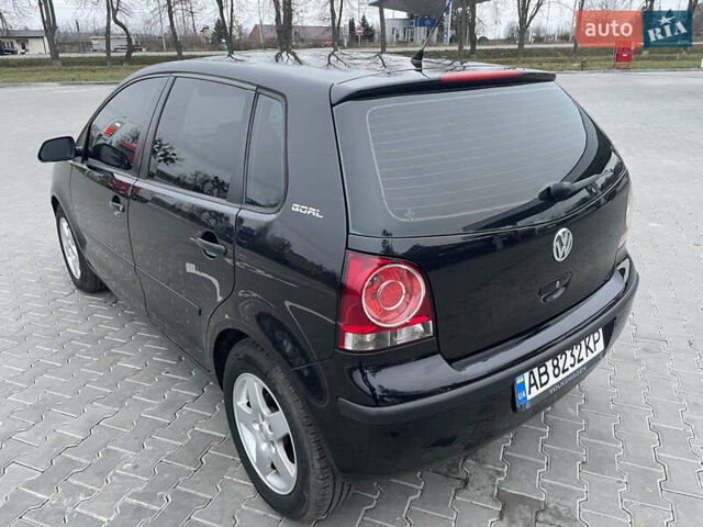 Черный Фольксваген Поло, объемом двигателя 1.39 л и пробегом 232 тыс. км за 5250 $, фото 5 на Automoto.ua