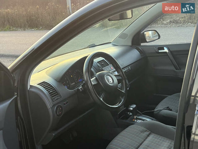 Черный Фольксваген Поло, объемом двигателя 1.4 л и пробегом 159 тыс. км за 4599 $, фото 20 на Automoto.ua
