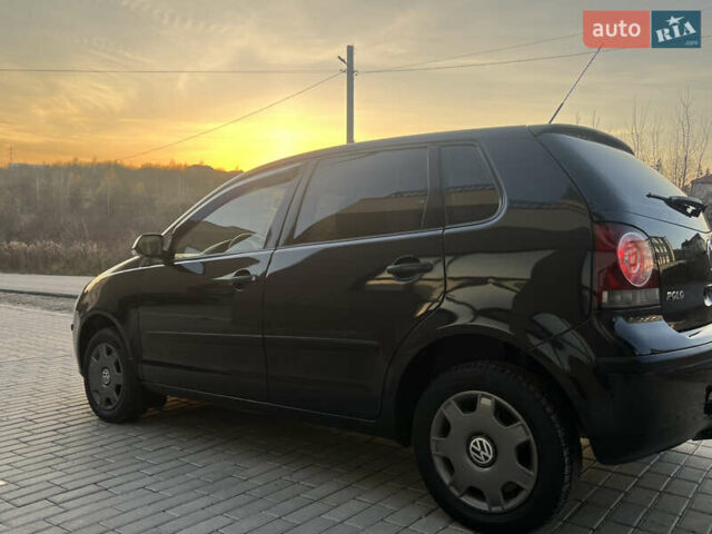 Черный Фольксваген Поло, объемом двигателя 1.4 л и пробегом 159 тыс. км за 4599 $, фото 6 на Automoto.ua