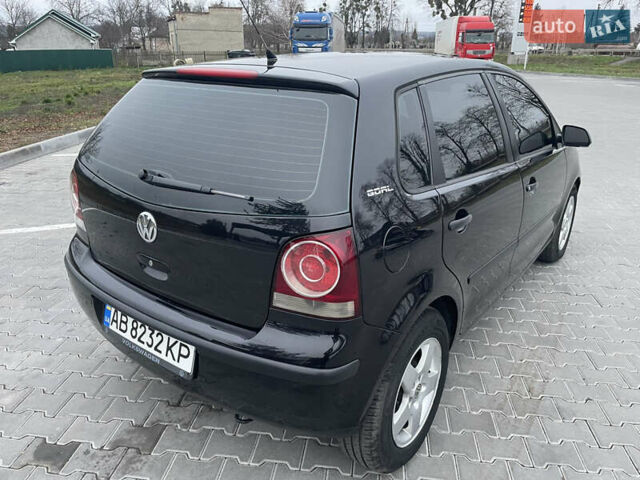 Черный Фольксваген Поло, объемом двигателя 1.39 л и пробегом 232 тыс. км за 5250 $, фото 3 на Automoto.ua